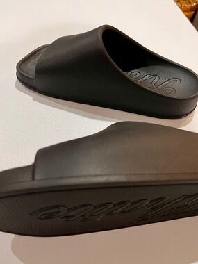 KHAITE Brighton rubber slides